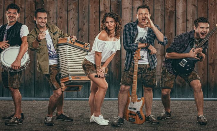 Die Band MYBOCK sorgt für Stimmung bei der Steyrtaler Trachtennacht. Foto: Werner Burgstaller