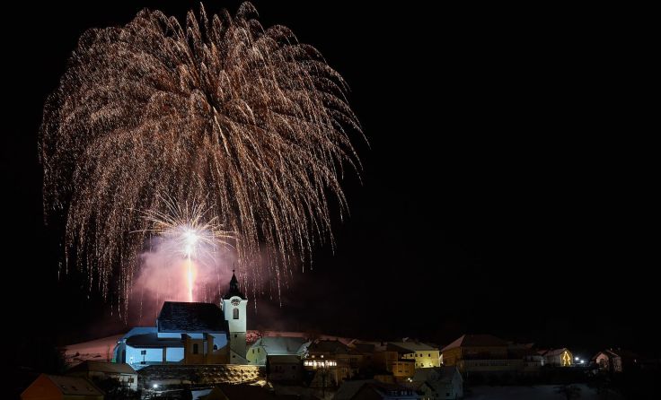 In Steinbach wartet ein spektakuläres Feuerwerk auf die Besucher. Foto: T-Man