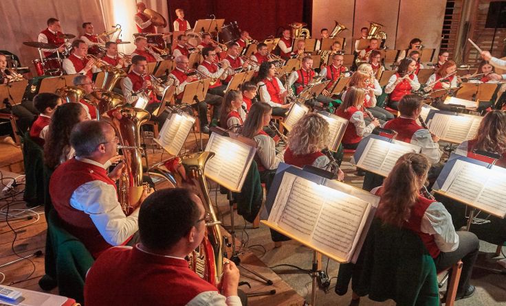 Die Musiker der Trachtenmusikkapelle Grünburg freuen sich auf viele Besucher. Foto: Martin Petz