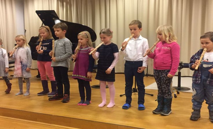 Die Blockflötenkinder beim ersten Konzert, Foto: Landesmusikschule Windischgarsten