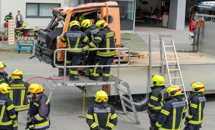 Technikworkshop zum Thema LKW Unfallrettung in Hinterstoder, Foto: AFKDO Windischgarsten