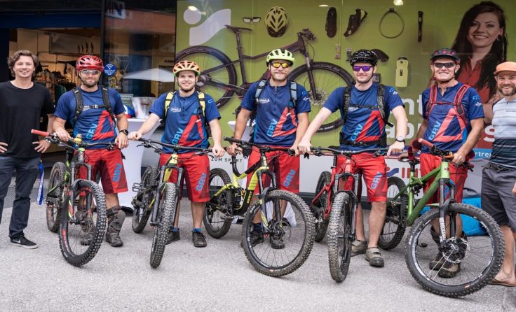 Viele interessierte Biker kamen zur Eröffnung des Bike Centers. Foto: Markus Kohlmayr