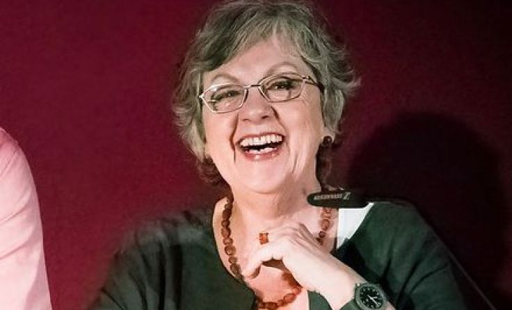 Helga Gutwald liest Texte zum Schmunzeln und Nachdenken. Foto: Doris Meixner