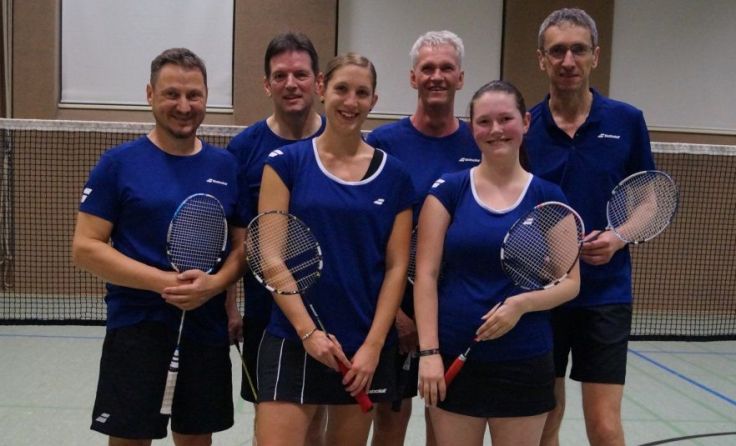 Der Badmintonclub zeigt sich in einer neuen, einheitlichen Dress. Foto: BCW