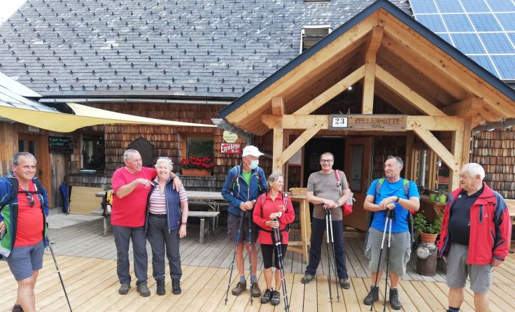 Mitglieder des Pensionistenverbandes wanderten zur Zellerhütte. Foto: Peter Schober