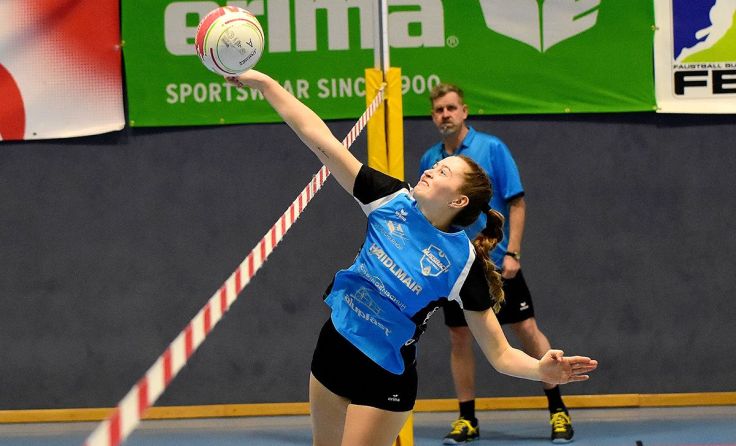Angreiferin Ines Lugerbauer gibt mit Nußbach den Ton an. (Foto: ÖFBB/Manfred Lindorfer)