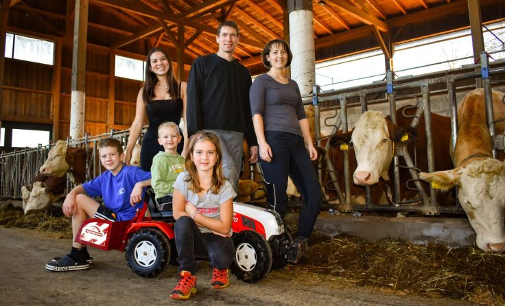 Birgit Kammerhuber mit ihrer Familie (Foto: privat)