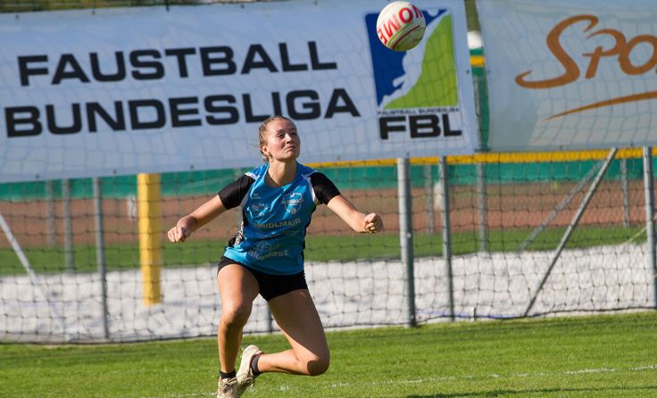 Nußbach, mit Ines Lugerbauer, übernimmt die Tabellenführung. (Foto: ÖFBB/Stefan Gusenleitner)