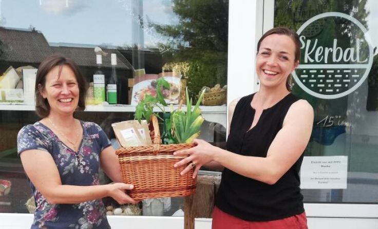 Teresa Diwald (r.) und Karin Höllerich in Kremsmünster. (Foto: Teresa Diwald)