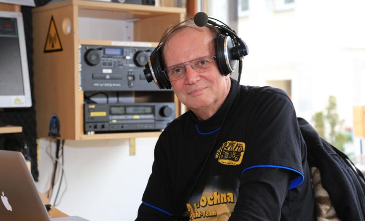 DJ Schochna im Radio B138 Studio in Kirchdorf (Foto: Stefan Gangl)