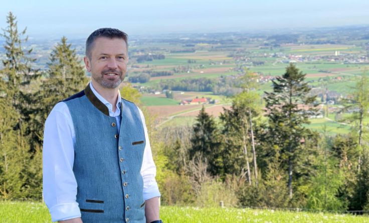 Bürgermeister Leo Bimminger lädt alle Pettenbacher zum Ge(h)spräch ein. (Foto: ÖVP Pettenbach)