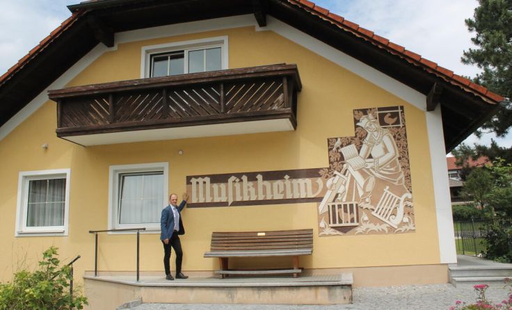 Das Gebäude von Bauhof und Musikheim in Nußbach wird erweitert und saniert. (Foto: Winter)
