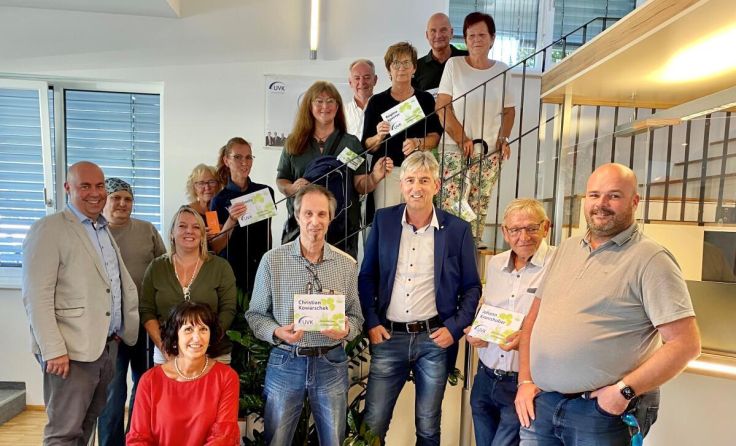 Übergabe der Preise an die glücklichen Gewinner des UVK Gewinnspiels. (Foto: UVK)