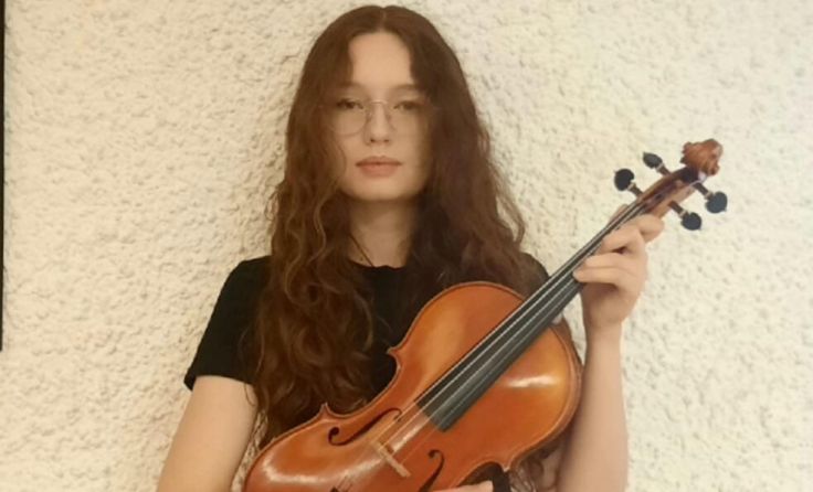 Marie Artelsmair aus Vorchdorf erhielt ein Dr. Josef Ratzenböck-Stipendium (Foto: LMS Kirchdorf)