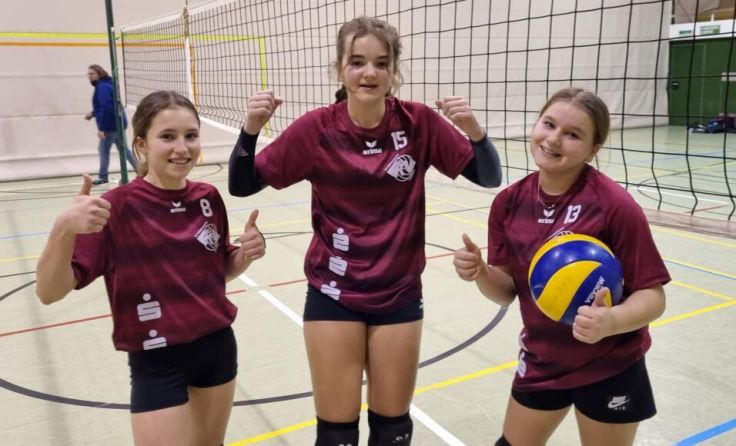 U14w: Tamara Klasz, Anja Zwicklhuber und Viki Grgic (Foto: Rainer Zwicklhuber)
