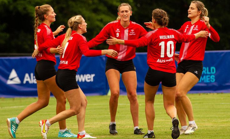Österreichs Frauen bejubeln den Halbfinaleinzug (Foto: Stefan Gusenleitner)