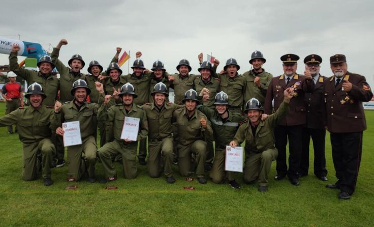 Die Bewerbsgruppen Steinfelden und Strienzing (Foto: FF Steinfelden)