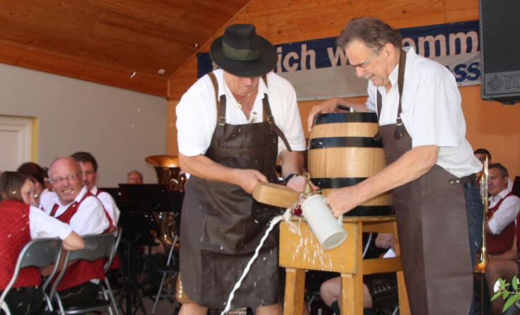 Bieranstich beim Ägidikirtag (Foto: Gemeinde Spital am Pyhrn)