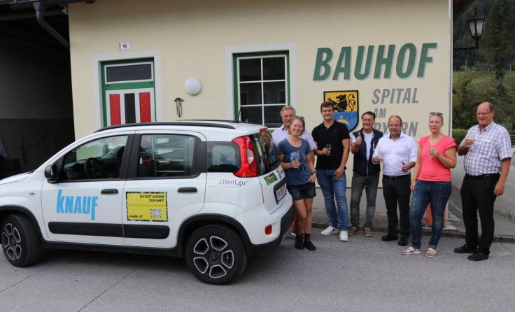 Übergabe des neuen Lieferautos in Spital am Pyhrn (Foto: Gemeinde Spital am Pyhrn)