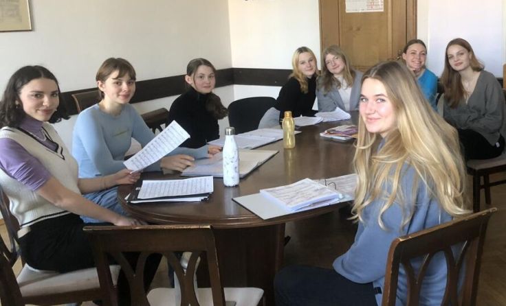 Solistinnen-Probe im Stiftsgymnasium Schlierbach (Foto: Conni Meixner)