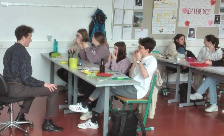 Schüler lernen vom Profi (Foto: HAK & HLW Kirchdorf)