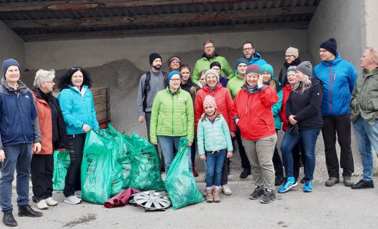 Der Kirchdorfer Gemeinderat sammelte im Gebiet der Stadtgemeinde Müll (Foto: privat)