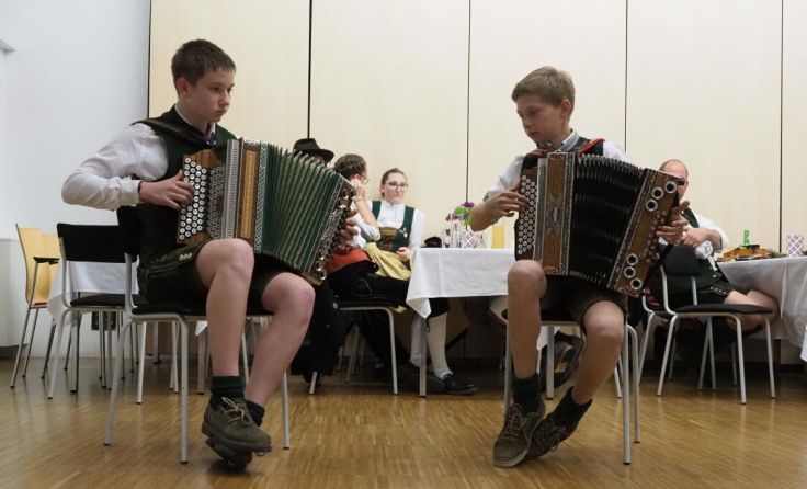 Schüler der LMS Kirchdorf beim Musizieren (Foto: LMS Kirchdorf)