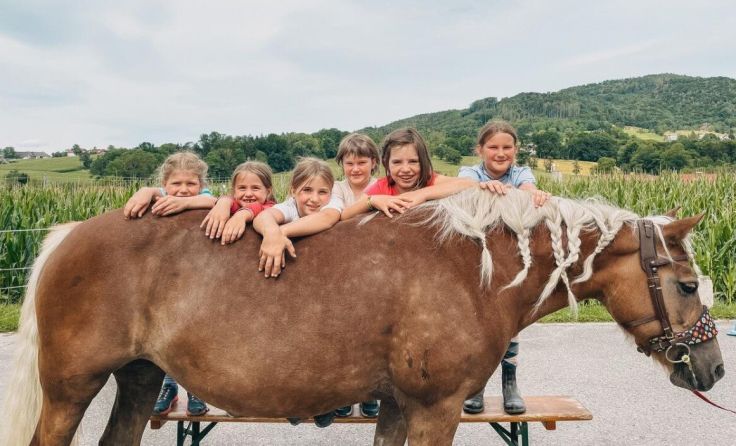 Die Kinder hatten viel Spaß mit den Pferden. (Foto: Karin Scharl)