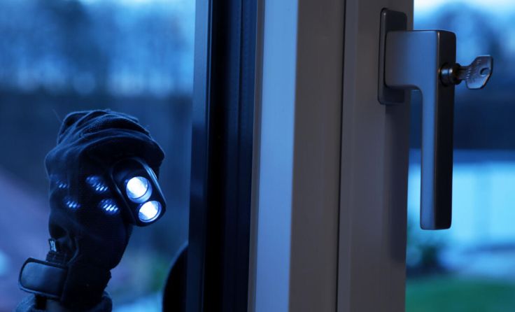 Dämmerungszeit ist Einbruchszeit (Foto: rubrafoto / stock.adobe.com)