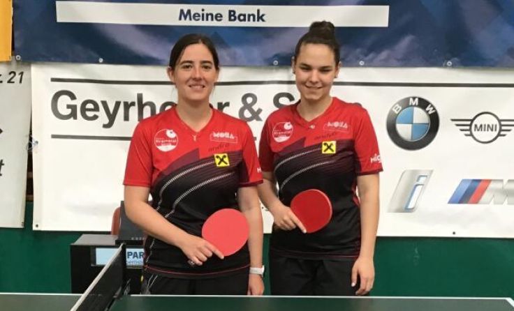 Doris Kronsteiner (l) und Verena Rösner blieben siegreich. (Foto: TuS / Tischtennis)