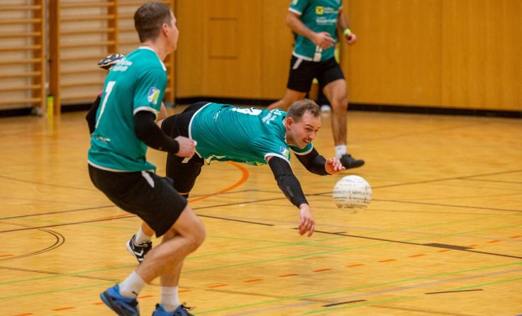 Laurenz Hübner will mit dem TuS wieder auf die Siegerstraße zurück. (Foto: ÖFBB/Erwin Pils)