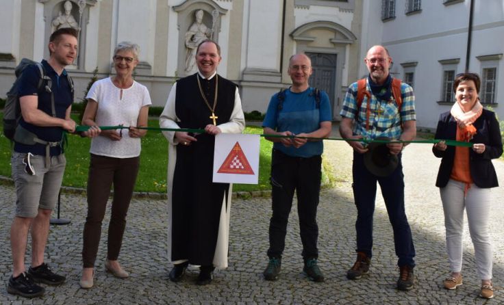 Der Benedikt-Pilgerrundweg im Kremstal wurde offiziell eröffnet. (Foto: Kilian)