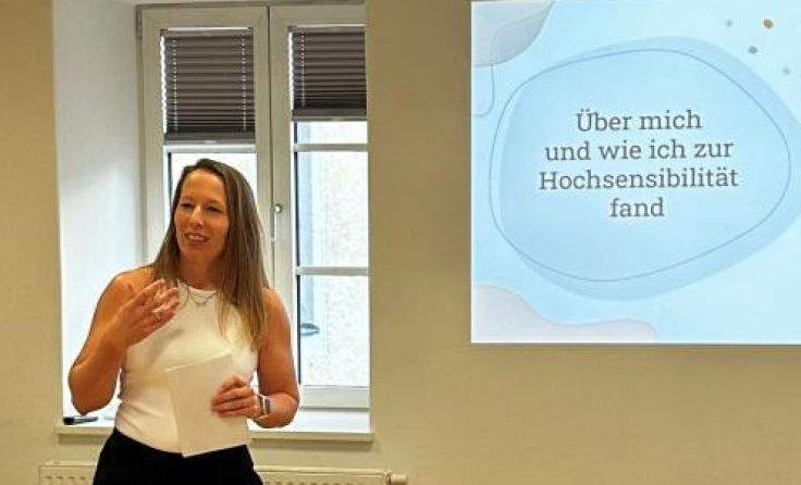 Doris Ramsebner beim Vortrag in Ried (Foto: privat)