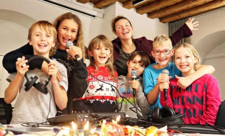 Die Pyhrn-Priel Youngsters mit Martina Reiter im Schärhaus (Foto: Martina Reiter)