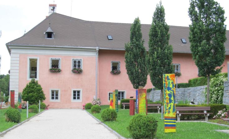 Im Schlossgarten sind Bruckner Sinfonien zu hören. (Foto: LMS Kirchdorf)