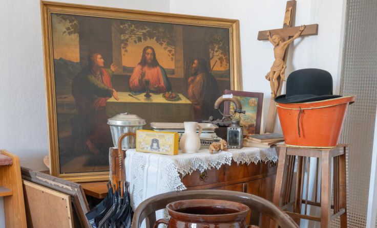 Fundstücke und Kuriositäten sind beim Flohmarkt erhältlich. (Foto: Jack Haijes)