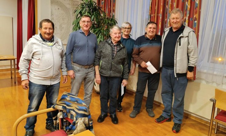 Der Kameradschaftsbund veranstaltete ein lustiges Preisschnapsen. (Foto: Kameradschaftsbund Ried)