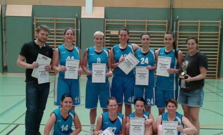 Der alte und neue Basketball-Landesmeister der Damen: die Lions Ladys Enns Foto: Kissler