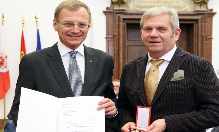 Landeshauptmann Thomas Stelzer und Josef Holzleitner (v.l.). Foto: Land OÖ