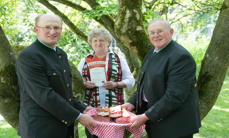 Walter, Johanna und Franz Sturbmayr. Foto: Cityfoto