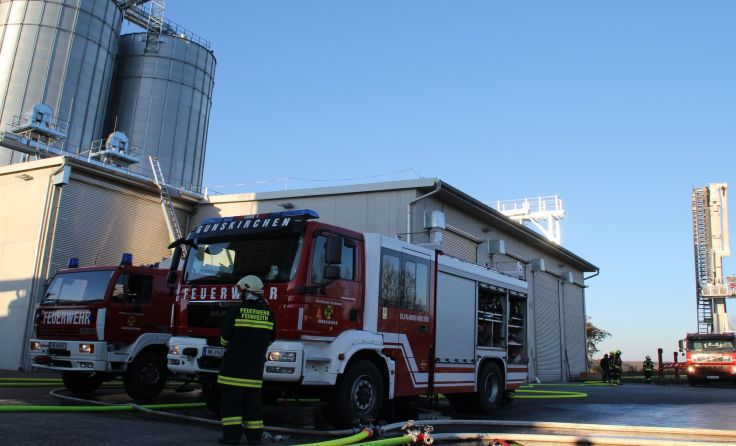 Große Feuerwehrübung in Gunskirchen. Foto: Paltinger
