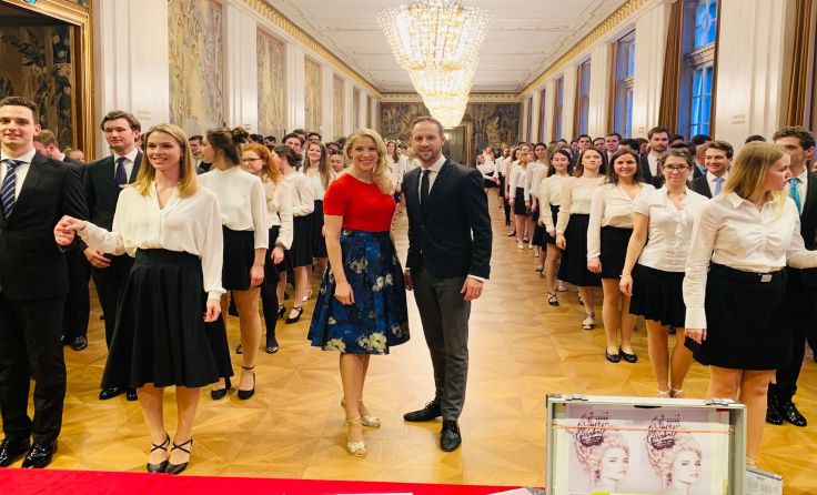 Die zweite Probe für die Opernball-Eröffnung ist gut gelaufen. Foto: M. Santner
