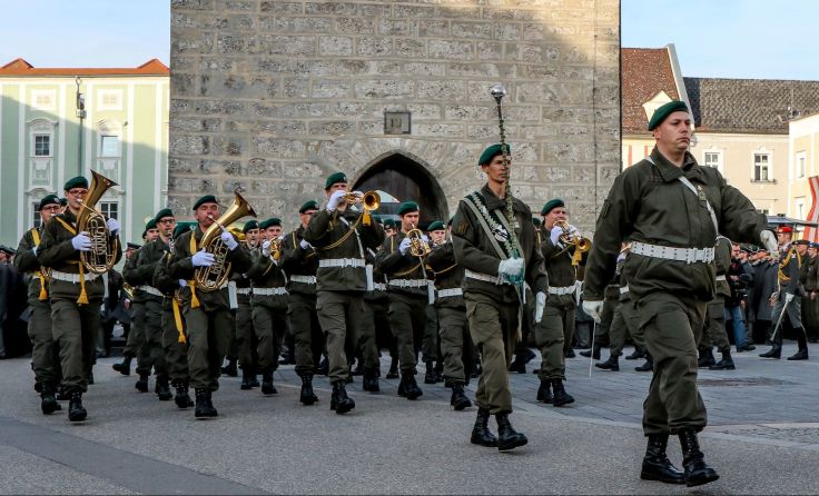 Die Militärmusik Oberösterreich gestaltet heuer das letzte Burggartenkonzert. Foto: privat