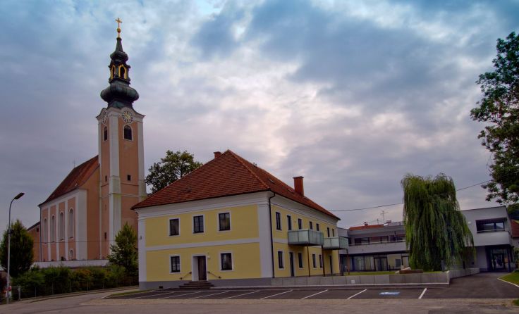 Seit März 2018 wurde gearbeitet, nun ist das neue Pfarrzentrum fertig. Foto: privat