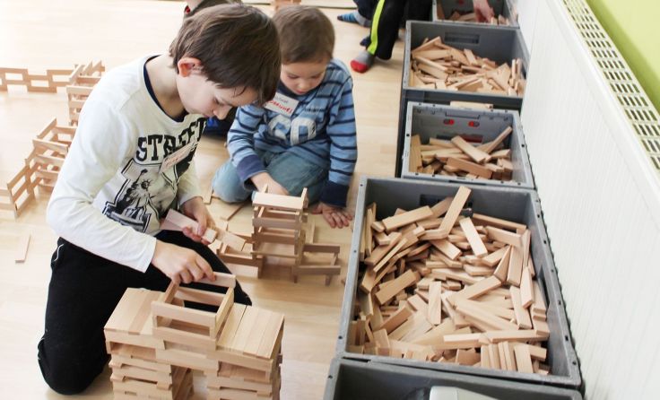 Bauen wird in den Semesterferien zum Erlebnis. Foto: MFK