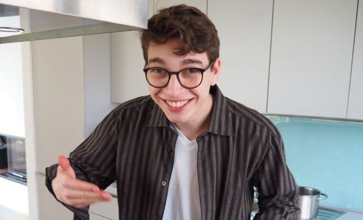 Elias Loibl kocht gerne vegetarisch und betreibt den Podcast Raratouille. Foto: privat