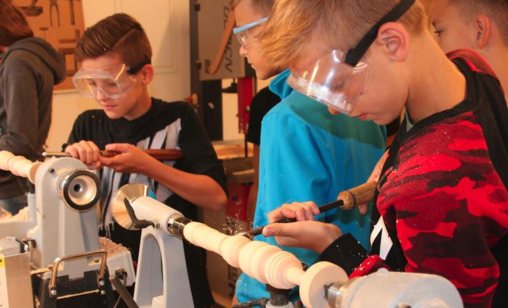 Handwerklich betätigen können sich Kinder und Erwachsene in der Werkschule. (Foto: Werkschule)