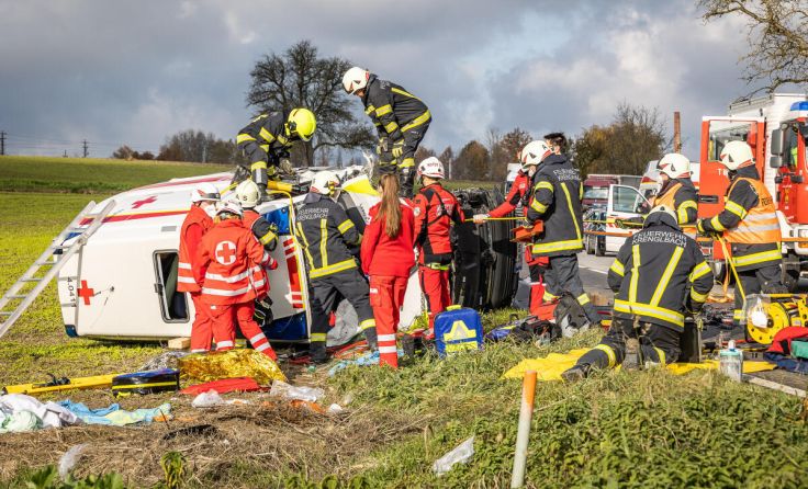 Schwerer Unfall In Krenglbach (Foto: Team fotokerschi.at/Antonio Bayer)