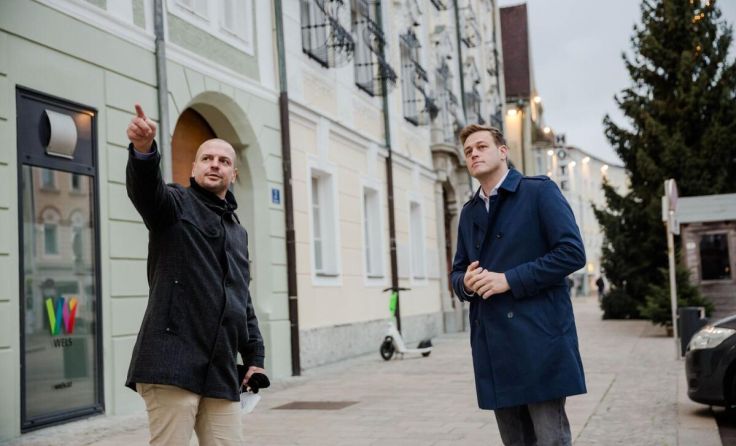 Im Gespräch: Thomas Rammerstorfer und Stefan Kaineder (v.l.) (Foto: Foto: Land OÖ/Werner Dedl)