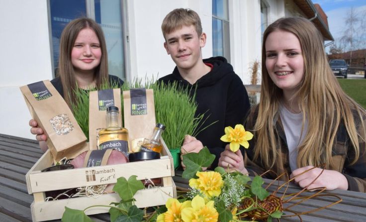 Die Schüler des Agrarbildungszentrums sind stolz auf ihr „abz Kist´l“. (Foto: Ziegelbäck)